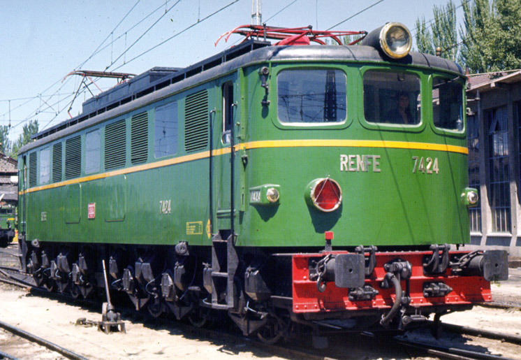 Locomotra 7424